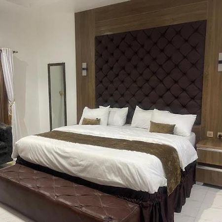 Murphy'S Mansion Resort Umuahia Exteriér fotografie